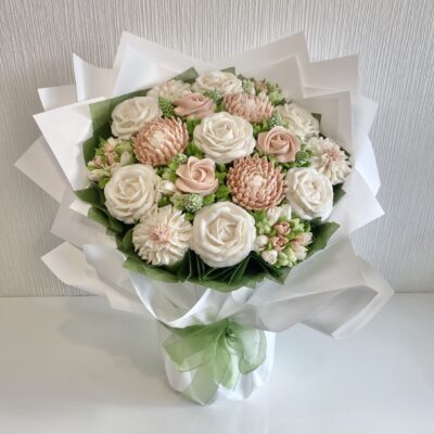 Vanilla Cupcake Bouquet with buttercream flowers Perth