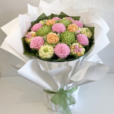 Vanilla Cupcake Bouquet with buttercream flowers Perth