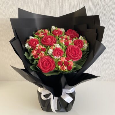 Vanilla Cupcake Bouquet with buttercream flowers Perth