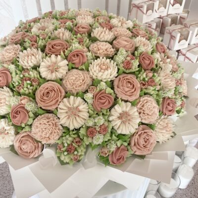 Vanilla Cupcake Bouquet with buttercream flowers Perth