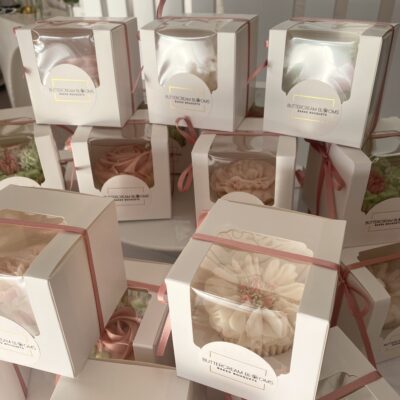 Vanilla cupcakes with buttercream florals.